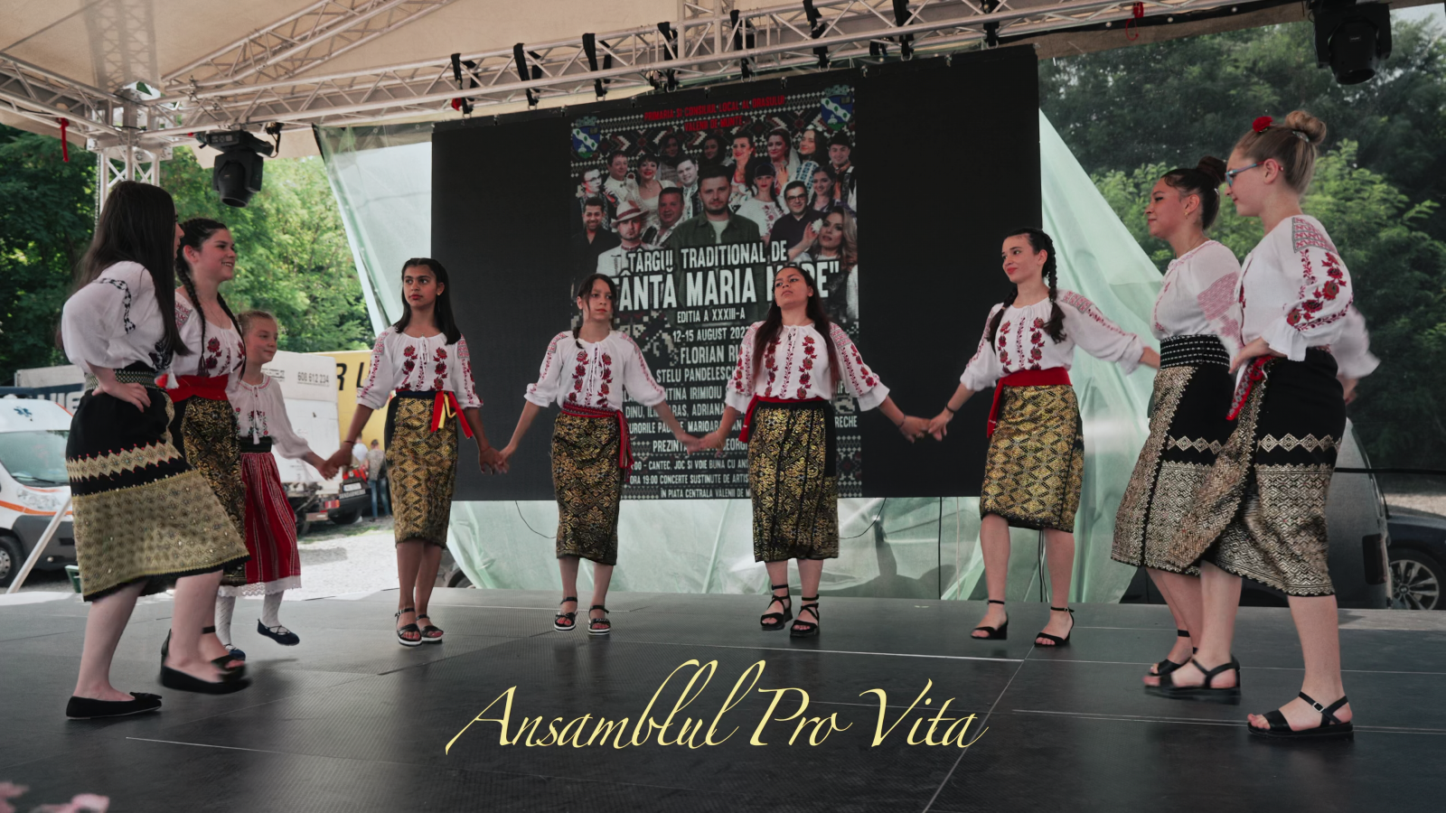 Pro Vita Folklore Ensemble